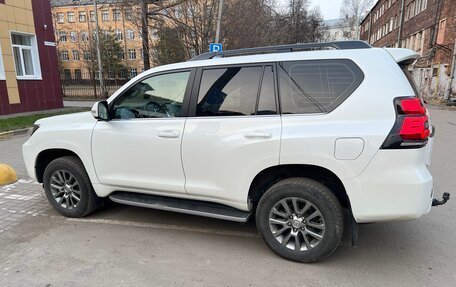 Toyota Land Cruiser Prado 150 рестайлинг 2, 2018 год, 5 200 000 рублей, 1 фотография