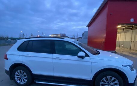 Volkswagen Tiguan II, 2021 год, 2 950 000 рублей, 4 фотография
