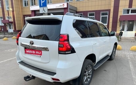 Toyota Land Cruiser Prado 150 рестайлинг 2, 2018 год, 5 200 000 рублей, 5 фотография