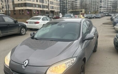 Renault Megane III, 2010 год, 600 000 рублей, 2 фотография