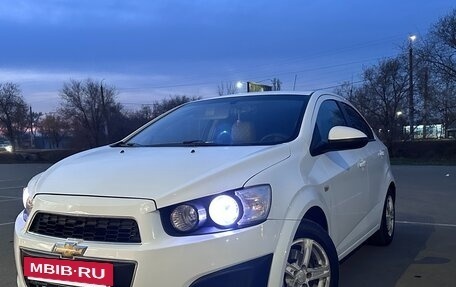 Chevrolet Aveo III, 2013 год, 900 000 рублей, 4 фотография
