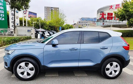 Volvo XC40 I, 2021 год, 1 800 000 рублей, 3 фотография