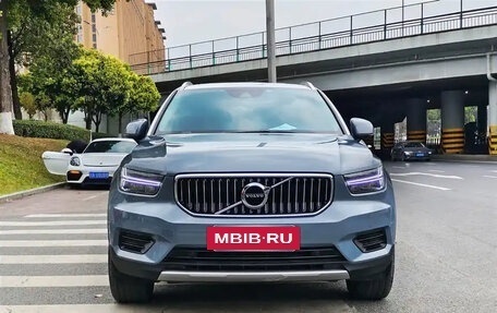 Volvo XC40 I, 2021 год, 1 800 000 рублей, 2 фотография