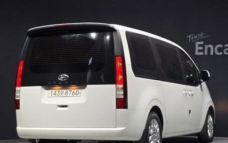 Hyundai Staria, 2022 год, 2 810 000 рублей, 4 фотография