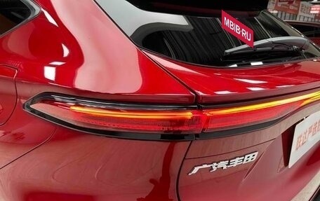 Toyota Venza, 2022 год, 3 375 017 рублей, 6 фотография