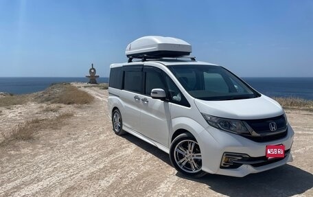 Honda Stepwgn IV, 2017 год, 2 700 000 рублей, 1 фотография