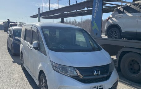 Honda Stepwgn IV, 2017 год, 2 700 000 рублей, 16 фотография