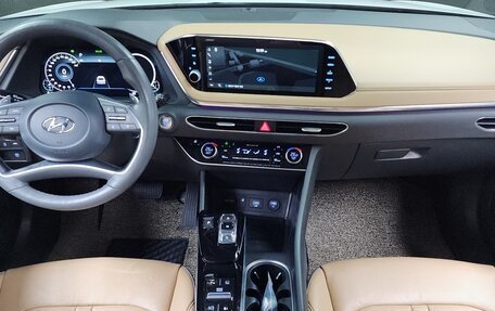 Hyundai Sonata VIII, 2021 год, 2 365 000 рублей, 16 фотография
