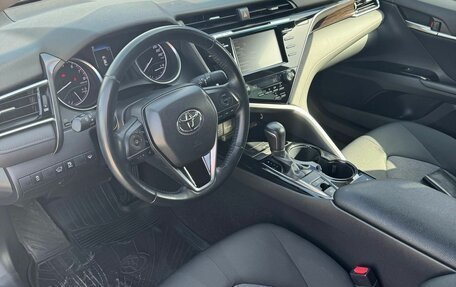 Toyota Camry, 2019 год, 2 800 000 рублей, 3 фотография