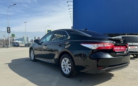 Toyota Camry, 2019 год, 2 800 000 рублей, 12 фотография