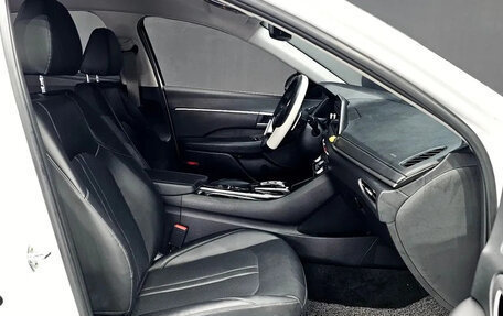 Hyundai Sonata VIII, 2022 год, 13 фотография