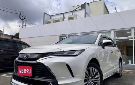 Toyota Harrier, 2022 год, 2 810 000 рублей, 3 фотография