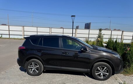 Toyota RAV4, 2016 год, 2 100 000 рублей, 2 фотография