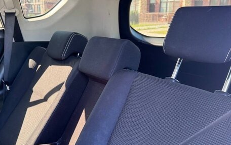 Toyota RAV4, 2016 год, 2 100 000 рублей, 6 фотография