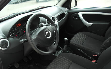 Renault Sandero II рестайлинг, 2014 год, 670 000 рублей, 7 фотография