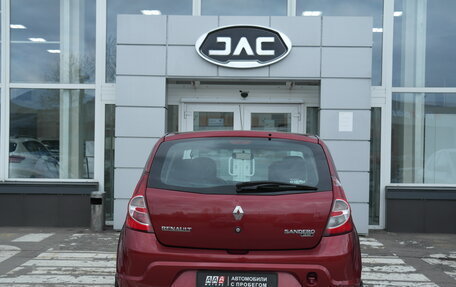 Renault Sandero II рестайлинг, 2014 год, 670 000 рублей, 5 фотография