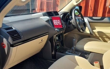 Toyota Land Cruiser Prado 150 рестайлинг 2, 2015 год, 3 395 000 рублей, 5 фотография