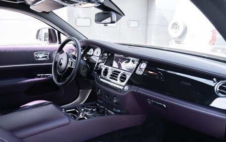Rolls-Royce Wraith, 2018 год, 35 000 000 рублей, 11 фотография