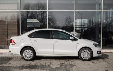 Volkswagen Polo VI (EU Market), 2017 год, 1 073 036 рублей, 12 фотография