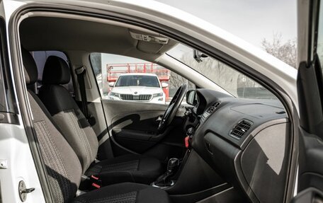 Volkswagen Polo VI (EU Market), 2017 год, 1 073 036 рублей, 14 фотография