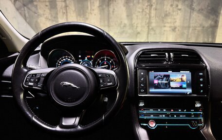 Jaguar F-Pace, 2017 год, 3 400 000 рублей, 18 фотография