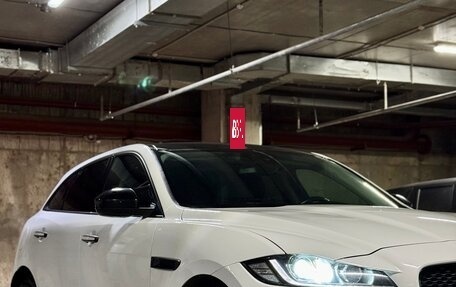 Jaguar F-Pace, 2017 год, 3 400 000 рублей, 7 фотография