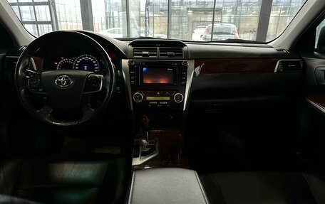 Toyota Camry, 2014 год, 1 898 000 рублей, 3 фотография