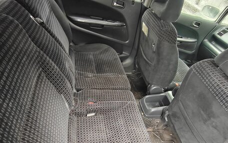 Honda Stream I рестайлинг, 2002 год, 290 000 рублей, 10 фотография