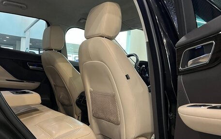 Jaguar F-Pace, 2020 год, 3 500 000 рублей, 13 фотография