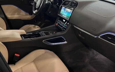 Jaguar F-Pace, 2020 год, 3 500 000 рублей, 19 фотография