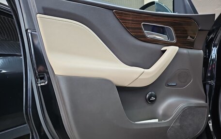 Jaguar F-Pace, 2020 год, 3 500 000 рублей, 29 фотография