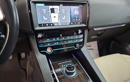 Jaguar F-Pace, 2020 год, 3 500 000 рублей, 25 фотография