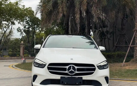 Mercedes-Benz B-Класс, 2021 год, 1 970 000 рублей, 2 фотография