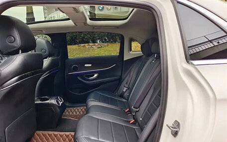 Mercedes-Benz E-Класс, 2020 год, 3 250 000 рублей, 10 фотография