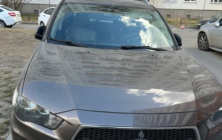 Mitsubishi Outlander III рестайлинг 3, 2010 год, 1 250 000 рублей, 1 фотография