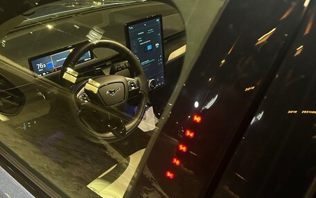 Ford Mustang Mach-E I, 2021 год, 3 700 000 рублей, 17 фотография