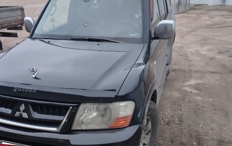 Mitsubishi Pajero III рестайлинг, 2005 год, 2 300 000 рублей, 3 фотография