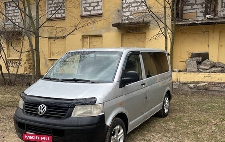 Volkswagen Transporter T5 рестайлинг, 2003 год, 850 000 рублей, 2 фотография