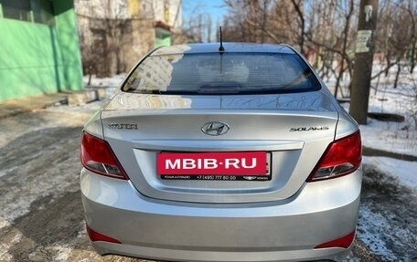 Hyundai Solaris II рестайлинг, 2015 год, 715 000 рублей, 5 фотография
