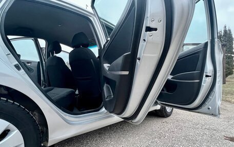 Hyundai Solaris II рестайлинг, 2015 год, 715 000 рублей, 19 фотография