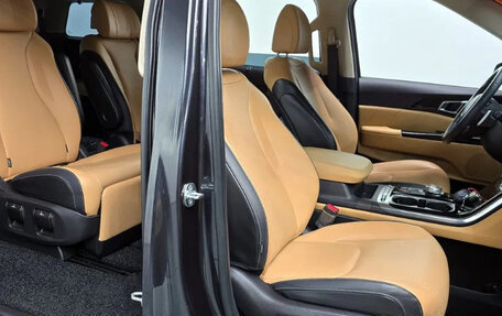 KIA Carnival, 2022 год, 2 880 000 рублей, 10 фотография
