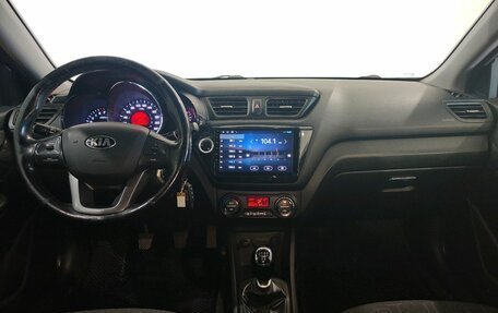 KIA Rio III рестайлинг, 2013 год, 840 000 рублей, 13 фотография
