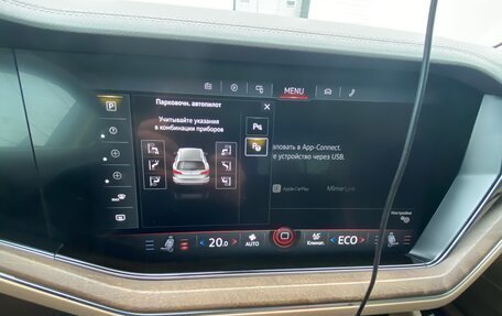 Volkswagen Touareg III, 2018 год, 5 250 000 рублей, 11 фотография