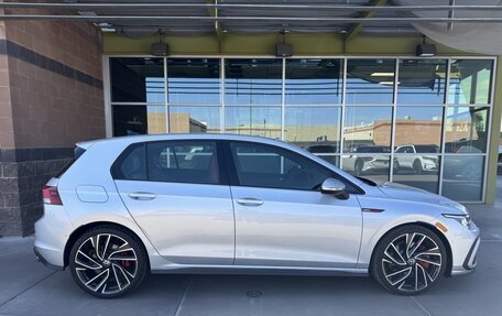 Volkswagen Golf GTI, 2022 год, 4 360 000 рублей, 4 фотография