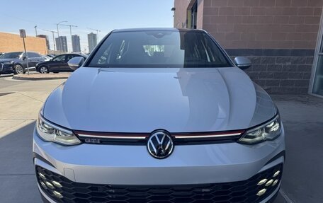 Volkswagen Golf GTI, 2022 год, 4 360 000 рублей, 2 фотография