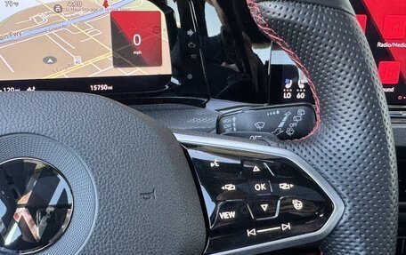 Volkswagen Golf GTI, 2022 год, 4 360 000 рублей, 25 фотография