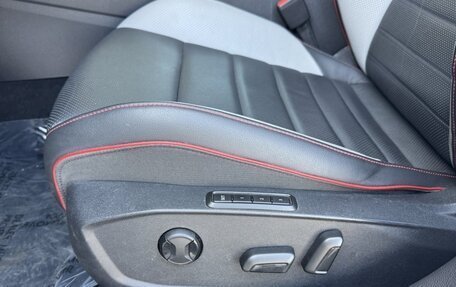 Volkswagen Golf GTI, 2022 год, 4 360 000 рублей, 27 фотография