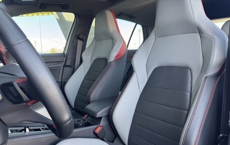 Volkswagen Golf GTI, 2022 год, 4 360 000 рублей, 28 фотография