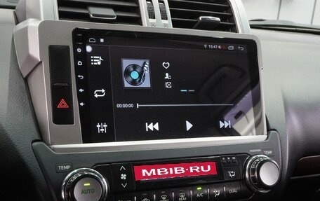 Toyota Land Cruiser Prado 150 рестайлинг 2, 2015 год, 3 299 000 рублей, 14 фотография