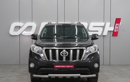 Toyota Land Cruiser Prado 150 рестайлинг 2, 2015 год, 3 299 000 рублей, 3 фотография